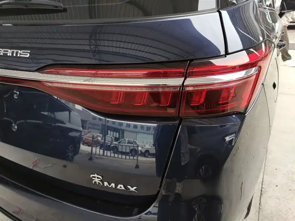 BYD MAX New Energy 2022 из CN, фото 9