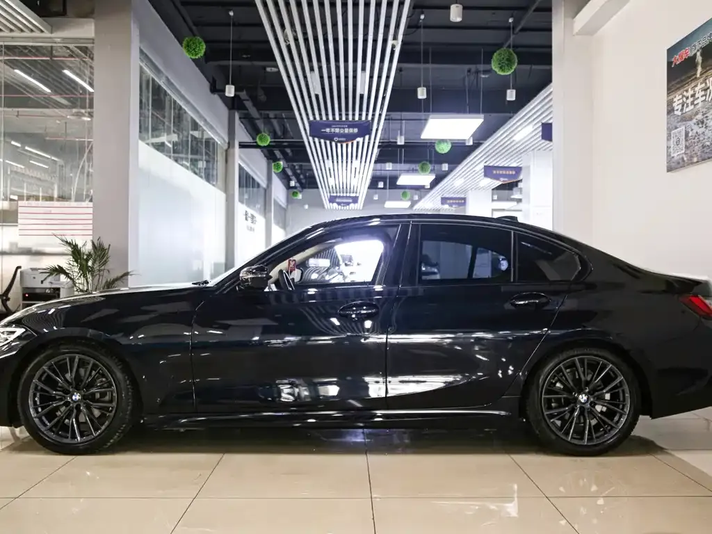 BMW 3 Series 2022 из CN, фото 7