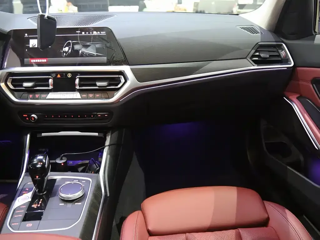 BMW 3 Series 2022 из CN, фото 8