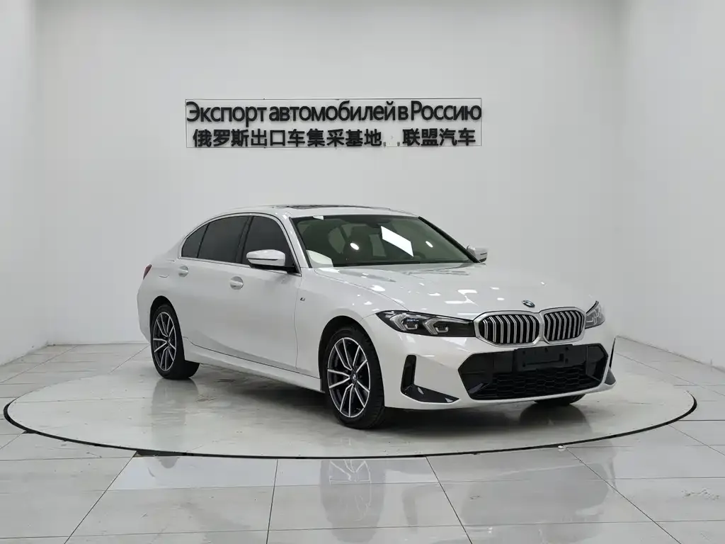 BMW 3 Series 2023 из CN, фото 1