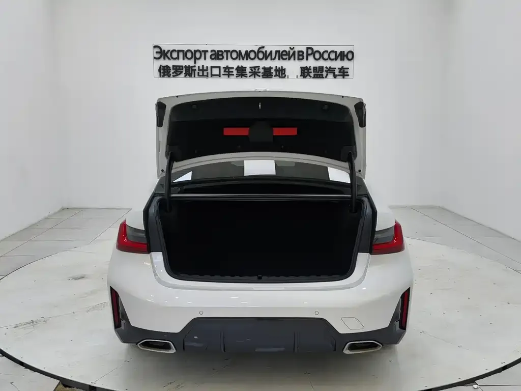 BMW 3 Series 2023 из CN, фото 4