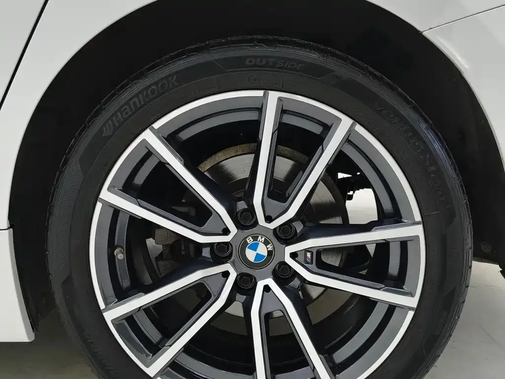 BMW 3 Series 2023 из CN, фото 9
