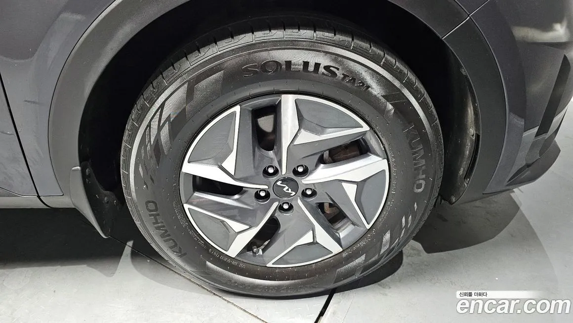 Kia Sorento — фото 10