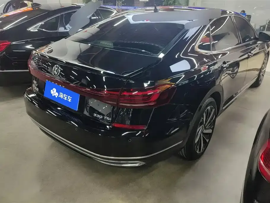 Volkswagen Passat 2023 из CN, фото 3