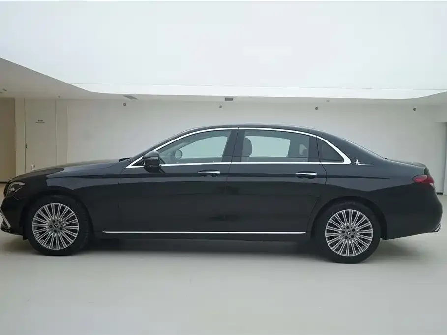 Mercedes-Benz E-Class 2023 из CN, фото 3