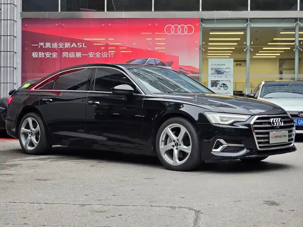 Audi A6L — фото 7