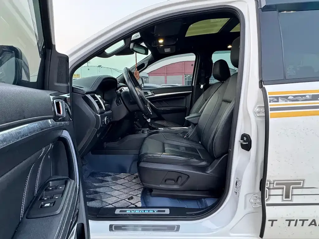 Ford Everest 2021 из CN, фото 8
