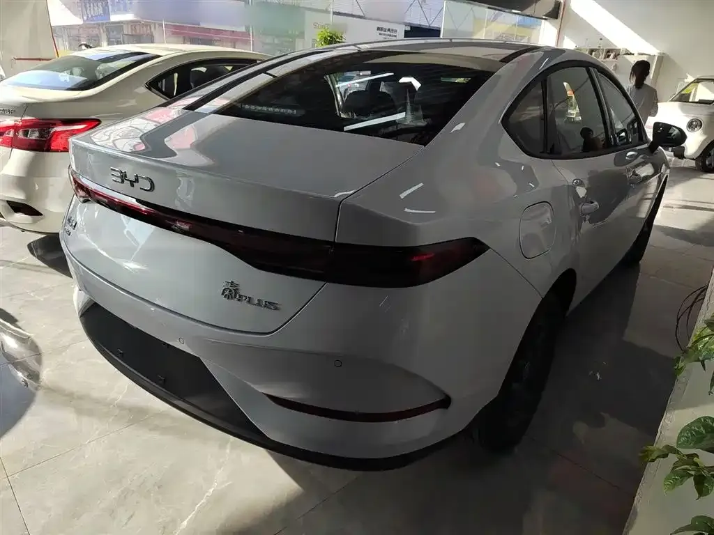 BYD Qin PLUS 2025 из CN, фото 8