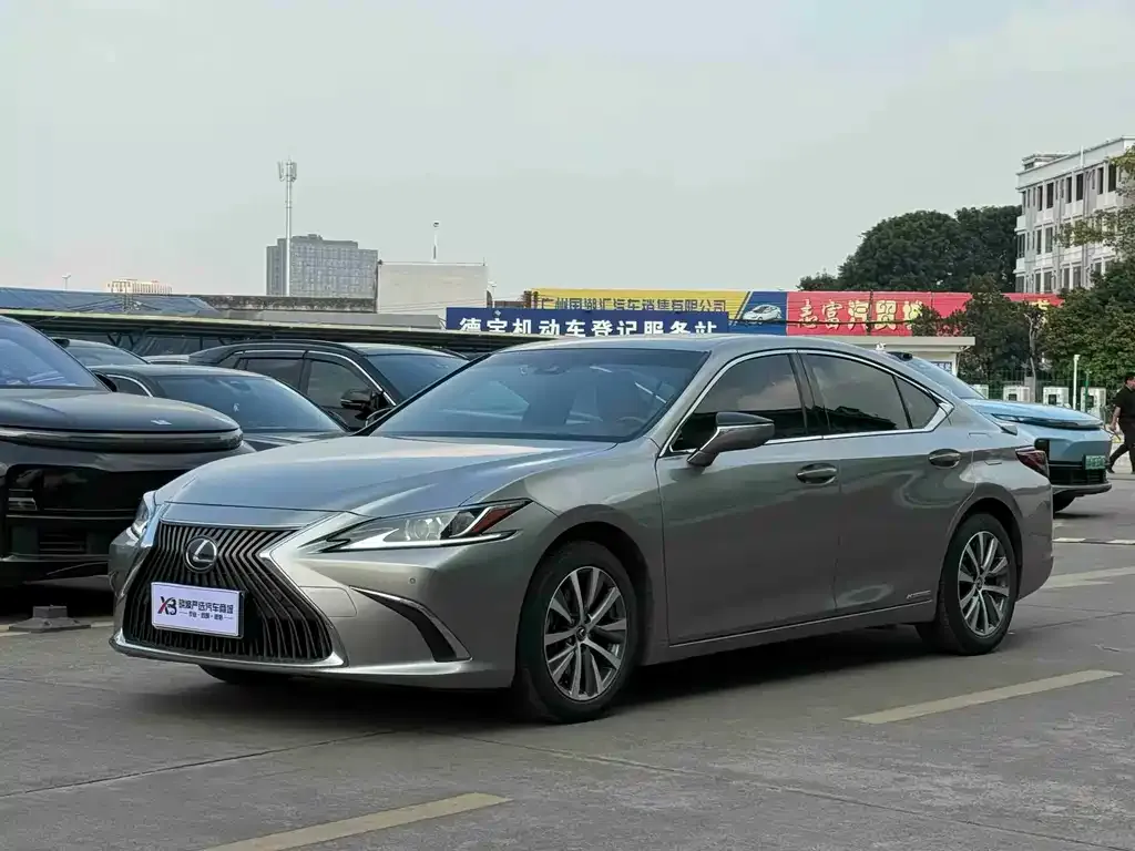 Lexus ES 2021 из CN, фото 1