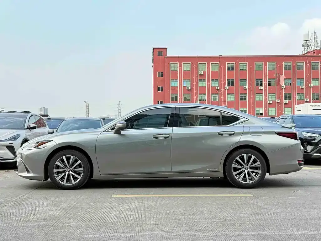 Lexus ES 2021 из CN, фото 3