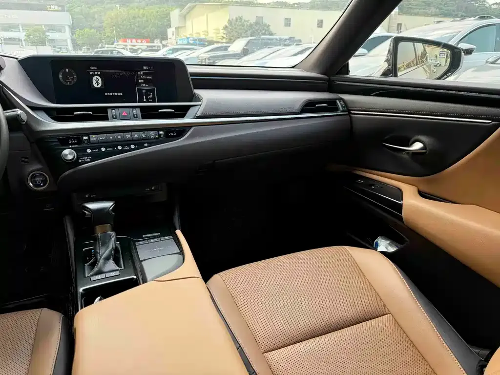 Lexus ES 2021 из CN, фото 6