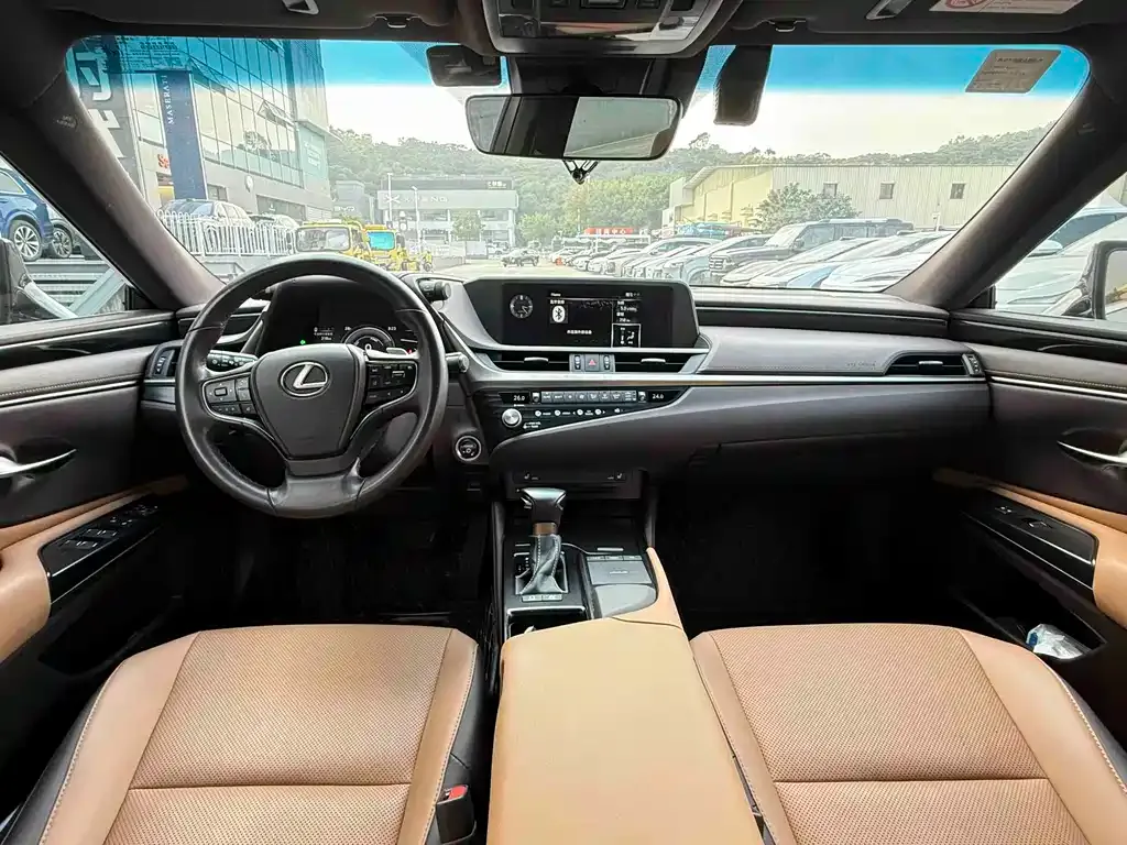 Lexus ES 2021 из CN, фото 8