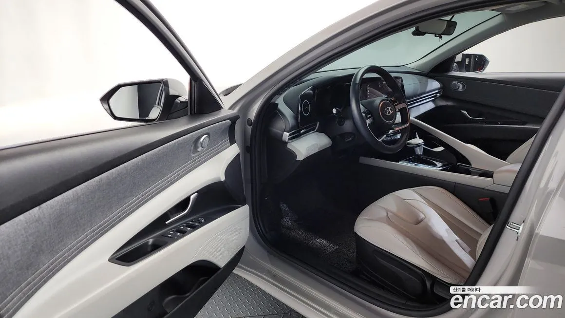 Hyundai AVANTE — фото 2