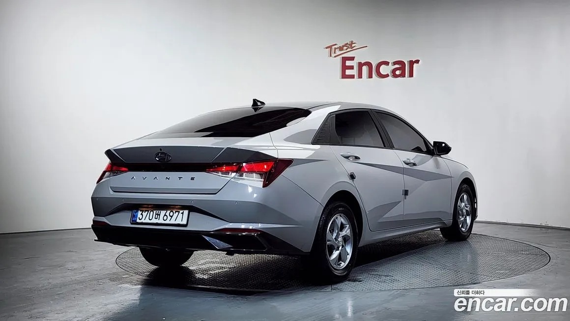 Hyundai AVANTE — фото 9