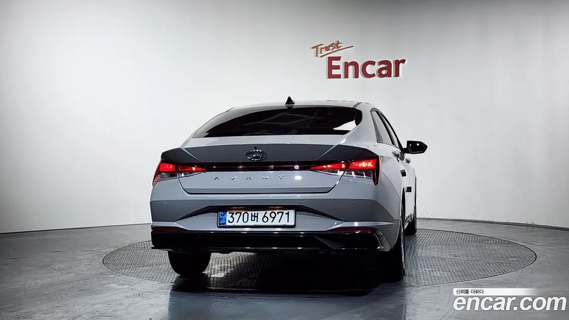 Hyundai AVANTE — фото 4