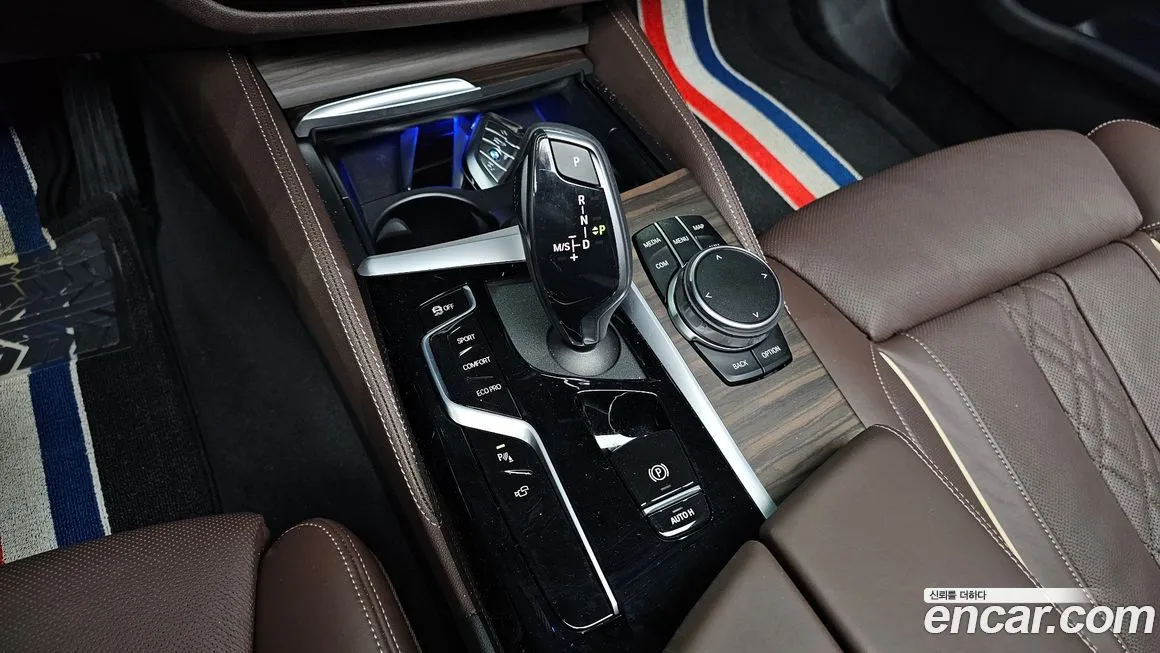 BMW 5-Series — фото 10