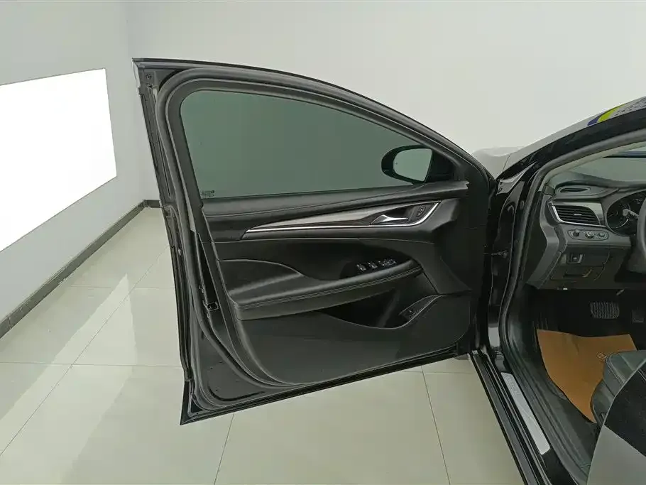 Buick LaCrosse 2023 из CN, фото 5