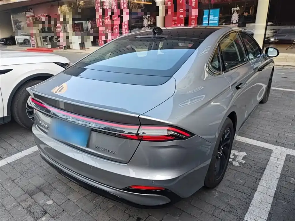 Lincoln Z 2025 из CN, фото 4