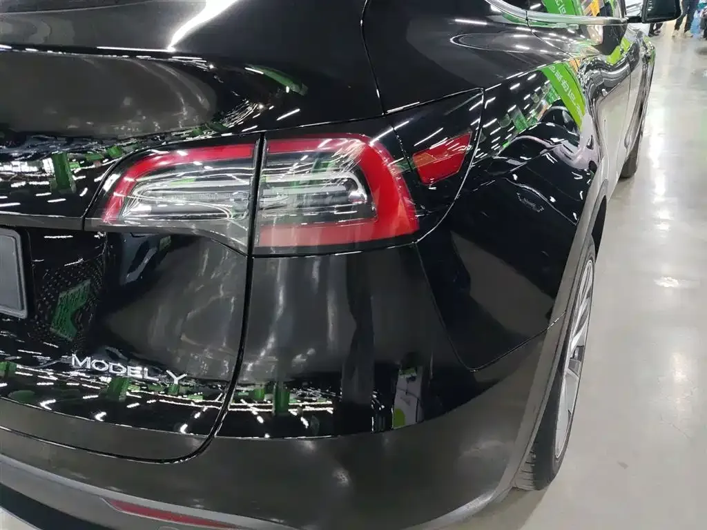 Tesla Model Y 2021 из CN, фото 8