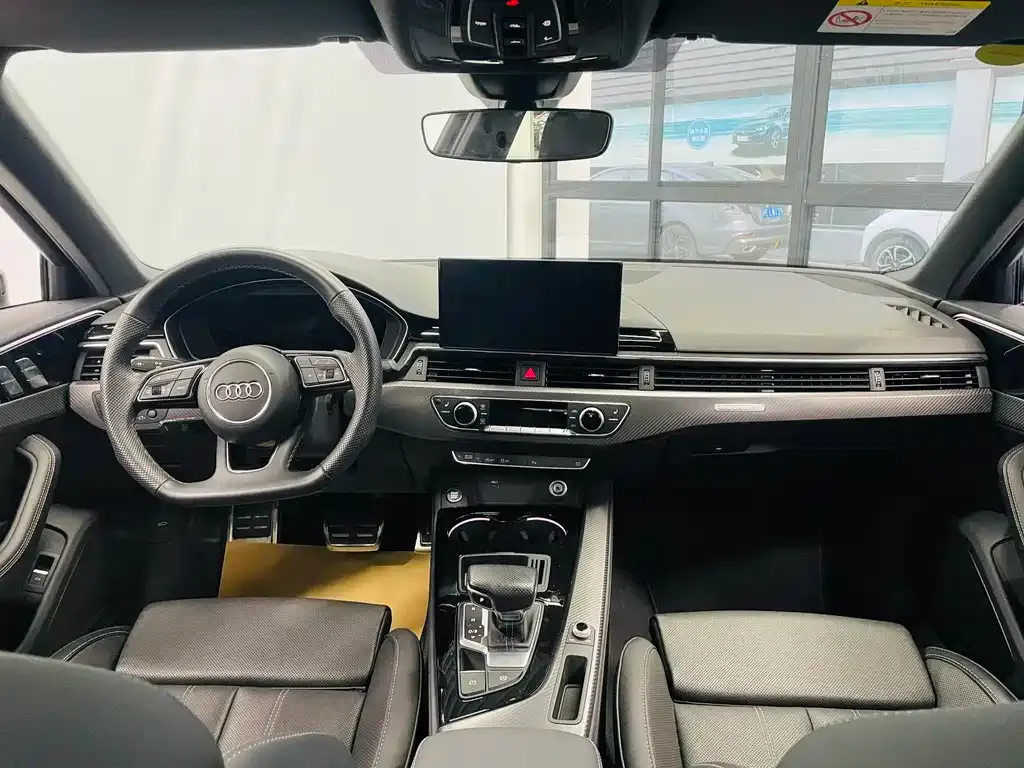 Audi A4L 2024 из CN, фото 10