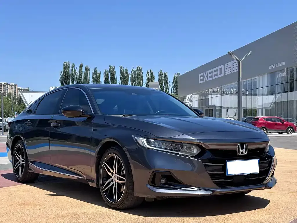 Honda Accord — фото 3