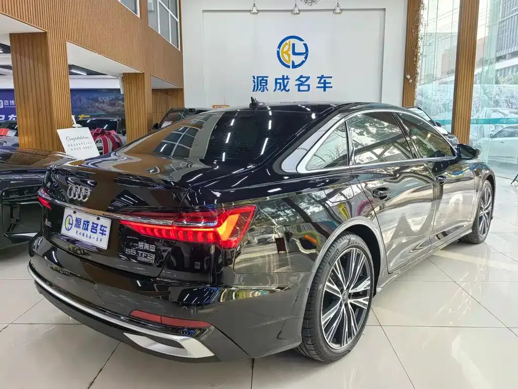 Audi A6L 2023 из CN, фото 6