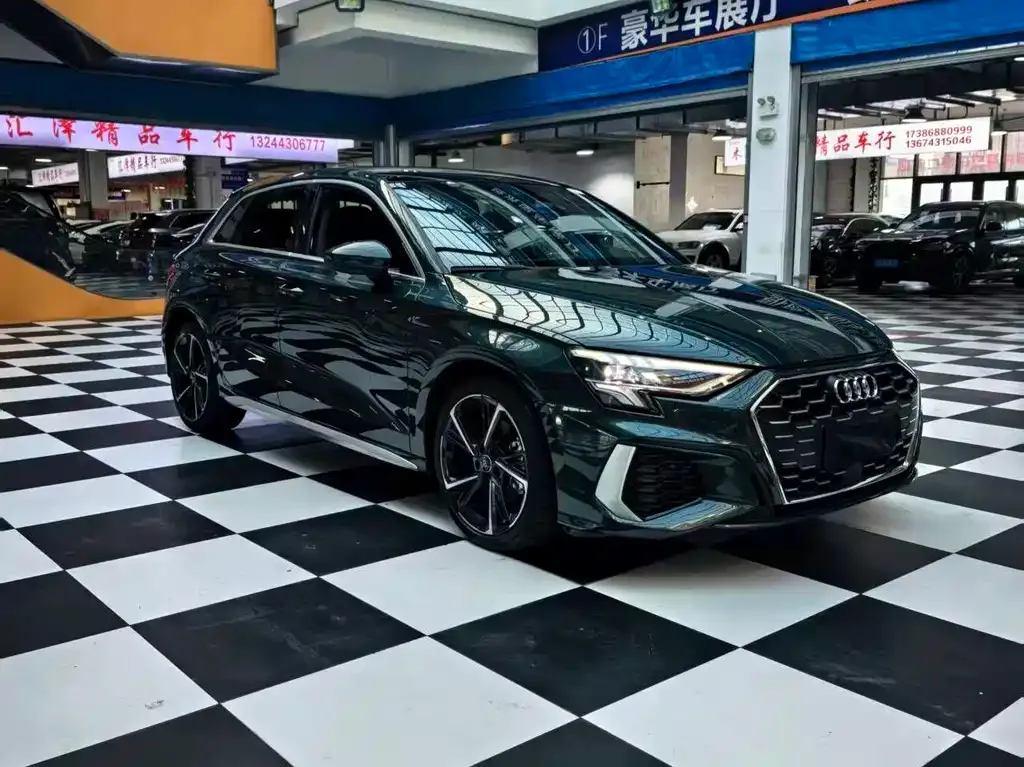 Audi A3 2023 из CN, фото 3