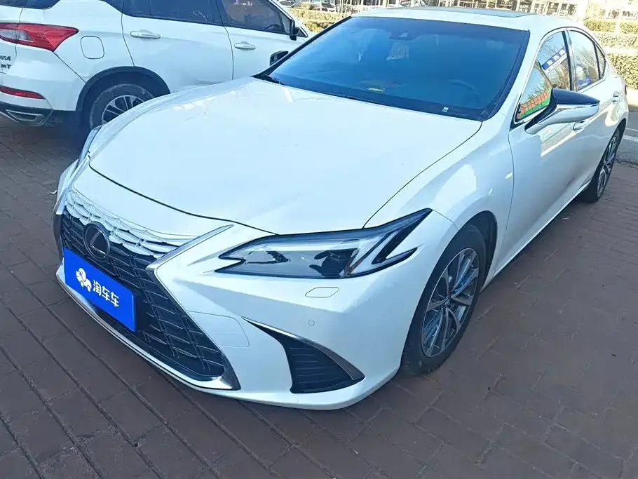Lexus ES 2025 из CN, фото 1