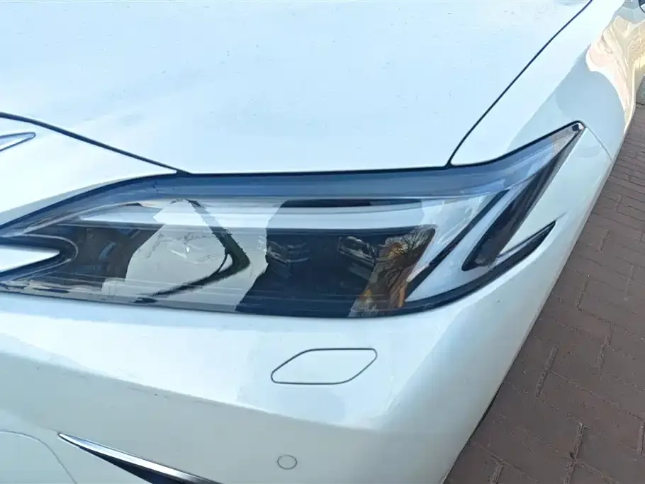 Lexus ES 2025 из CN, фото 2