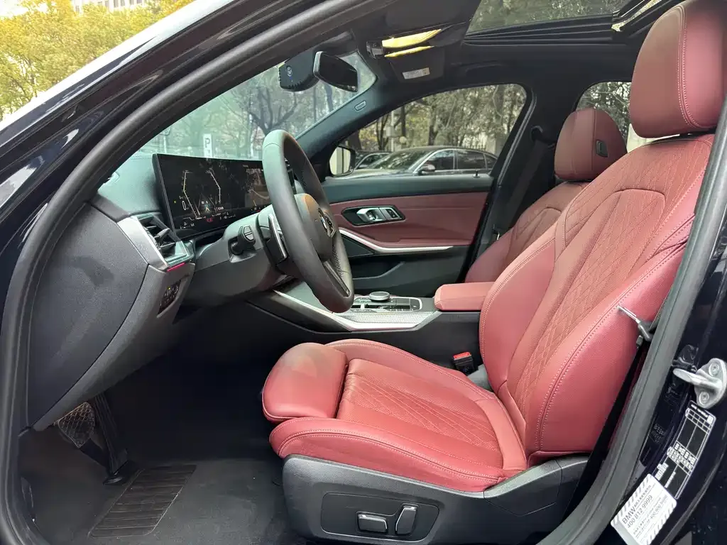 BMW 3 Series 2025 из CN, фото 9
