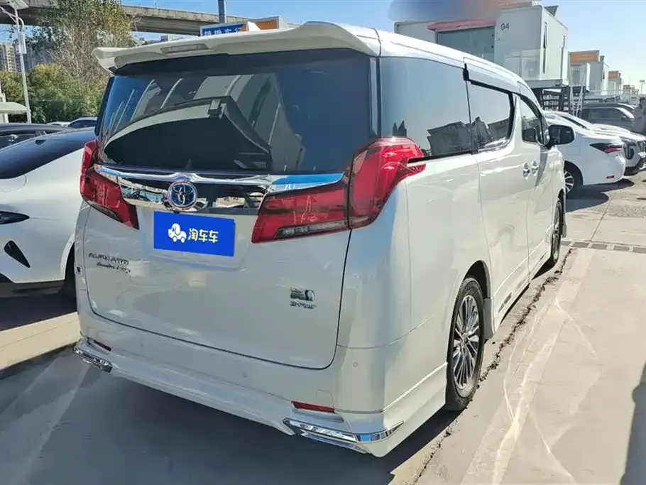 Toyota Vellfire 2021 из CN, фото 9