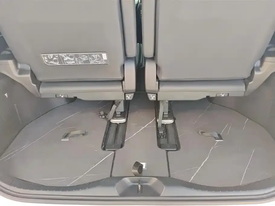 Toyota Vellfire 2021 из CN, фото 2