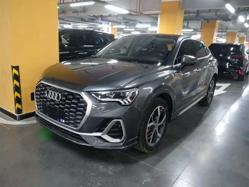 Audi Q3 Sportback 2021 из CN, фото 1