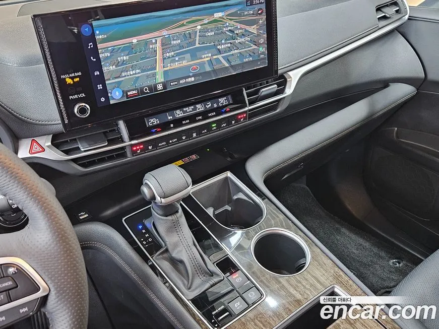 Toyota Sienna 2025 из KR, фото 10