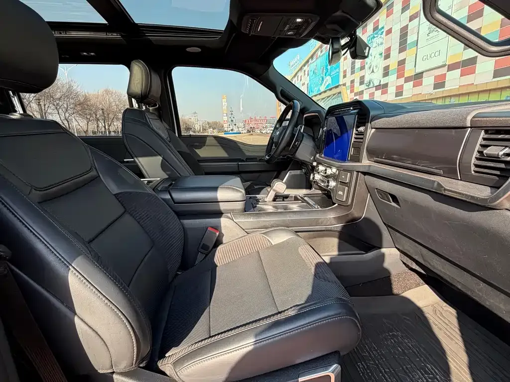 Ford F-150 Raptor — фото 9