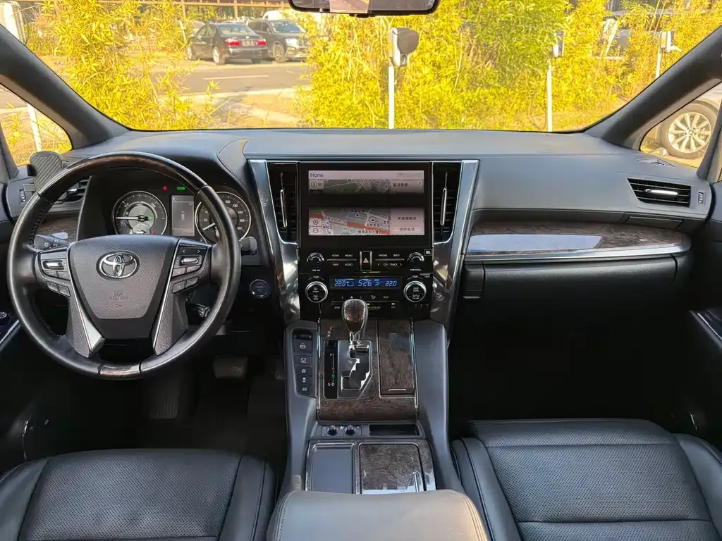 Toyota Alphard 2022 из CN, фото 3