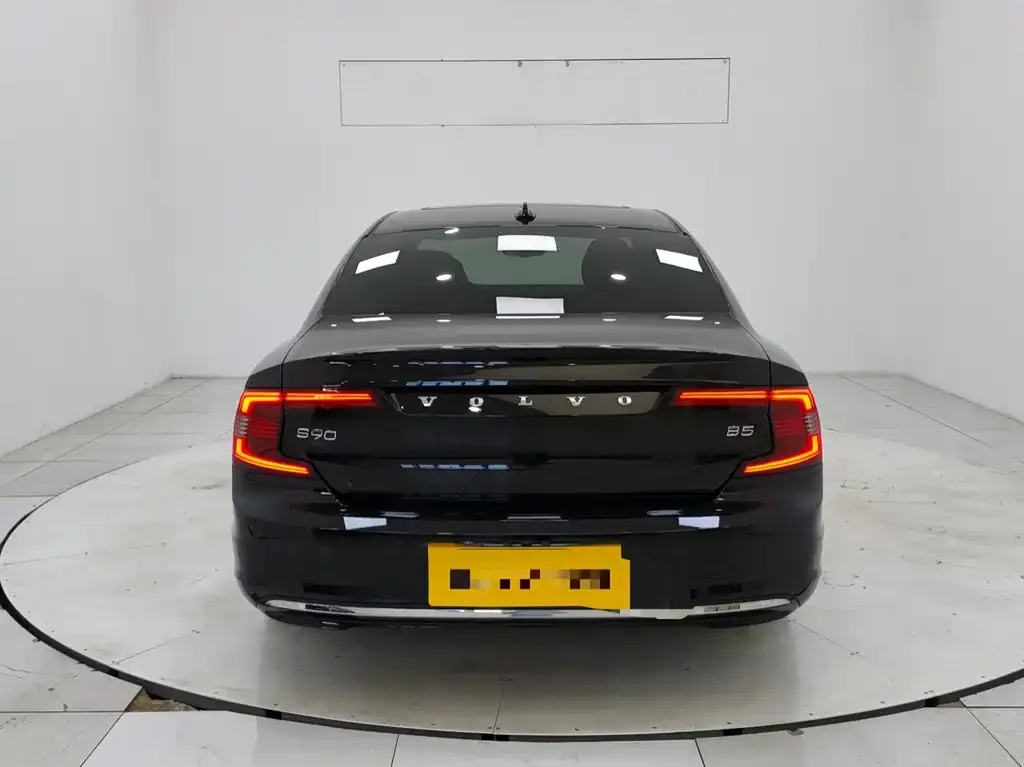 Volvo S90 2024 из CN, фото 8