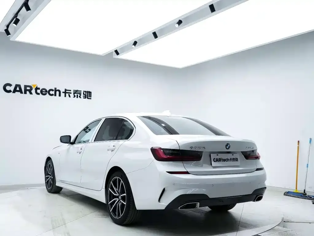 BMW 3 Series 2022 из CN, фото 7