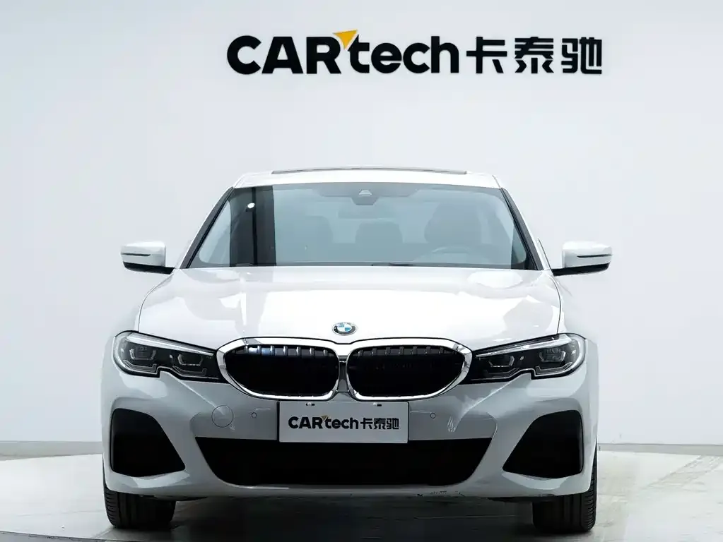 BMW 3 Series 2022 из CN, фото 9