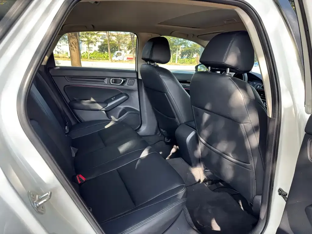 Honda Civic — фото 9