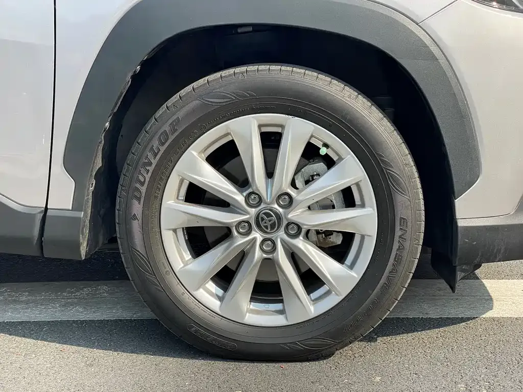 Toyota Corolla Cross 2024 из CN, фото 4