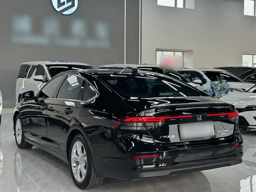 Honda Accord 2024 из CN, фото 10