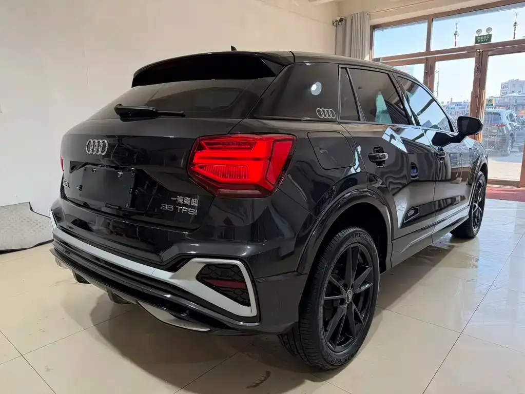 Audi Q2L 2022 из CN, фото 3
