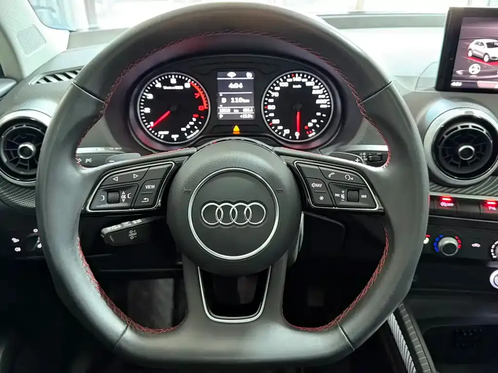 Audi Q2L 2022 из CN, фото 9
