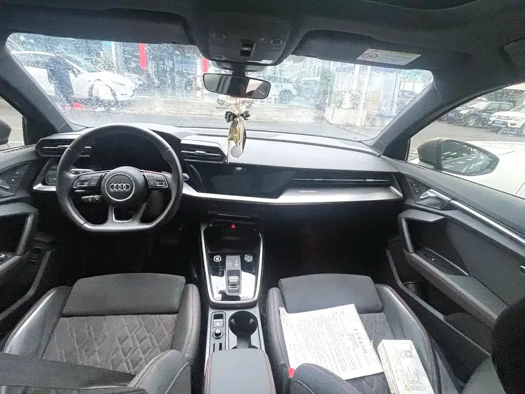 Audi A3 2023 из CN, фото 6
