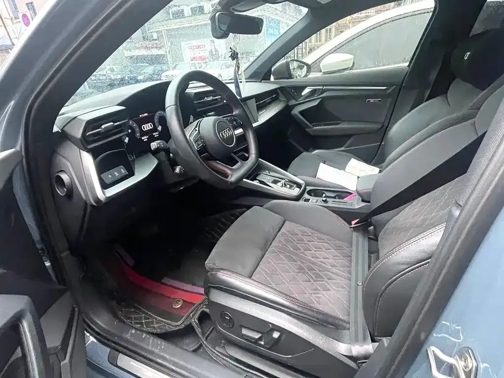 Audi A3 2023 из CN, фото 3