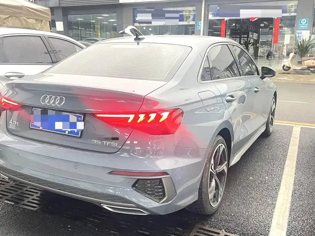 Audi A3 2023 из CN, фото 7