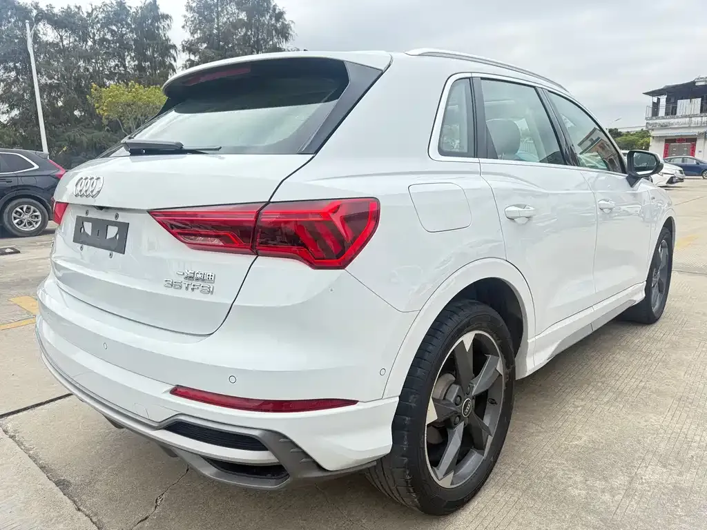 Audi Q3 — фото 3