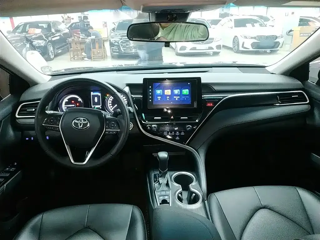 Toyota Camry 2023 из CN, фото 8