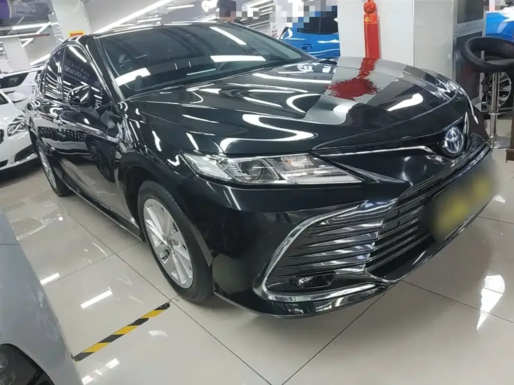 Toyota Camry 2023 из CN, фото 2